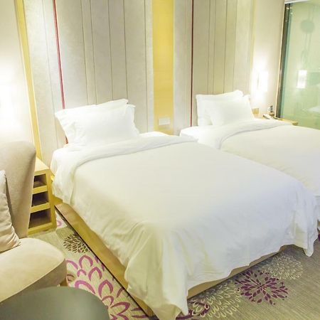 Lavande Hotel Shantou Bagian luar foto