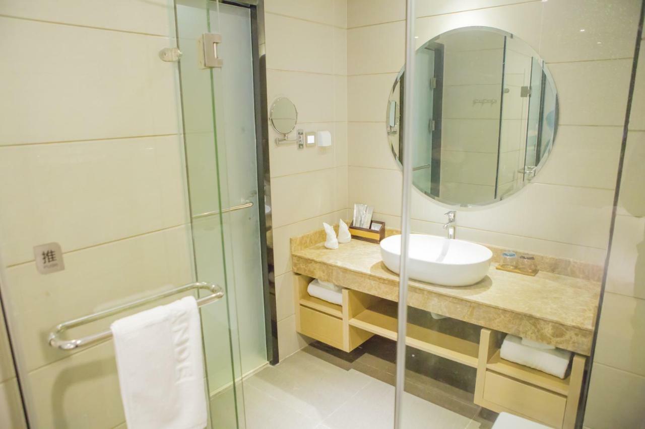 Lavande Hotel Shantou Bagian luar foto