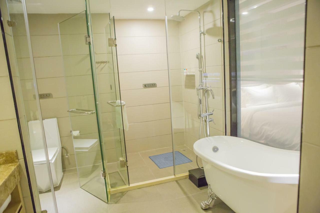 Lavande Hotel Shantou Bagian luar foto