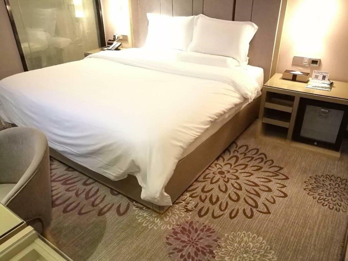 Lavande Hotel Shantou Bagian luar foto