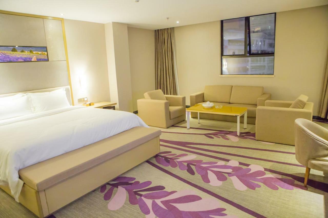 Lavande Hotel Shantou Bagian luar foto
